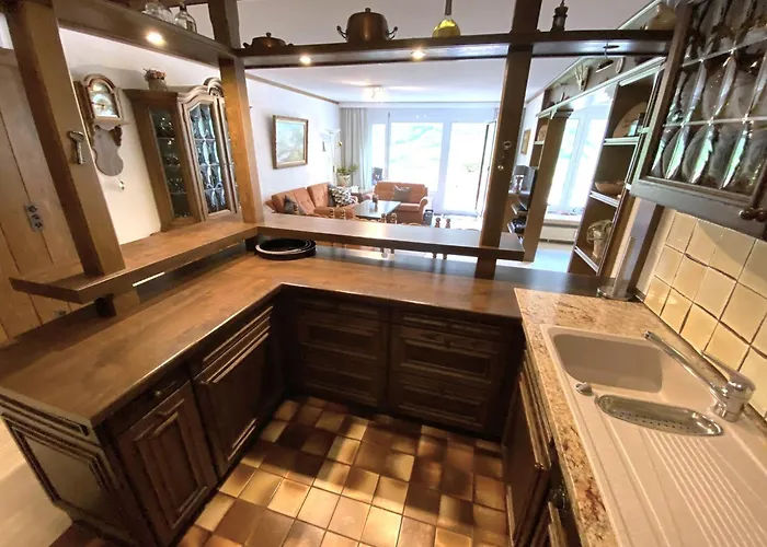 Laerchenwald 1905 * 洛伊克巴德